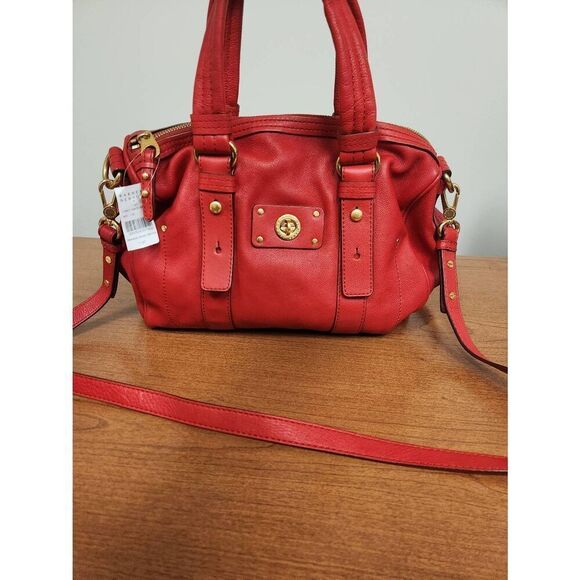 NWT Marc By Marc Jacobs Red Leather Turnlock Shoulder Crossbody - Picture 1 of 10